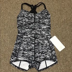 Lululemon Purr-suit Onesie Short size 4